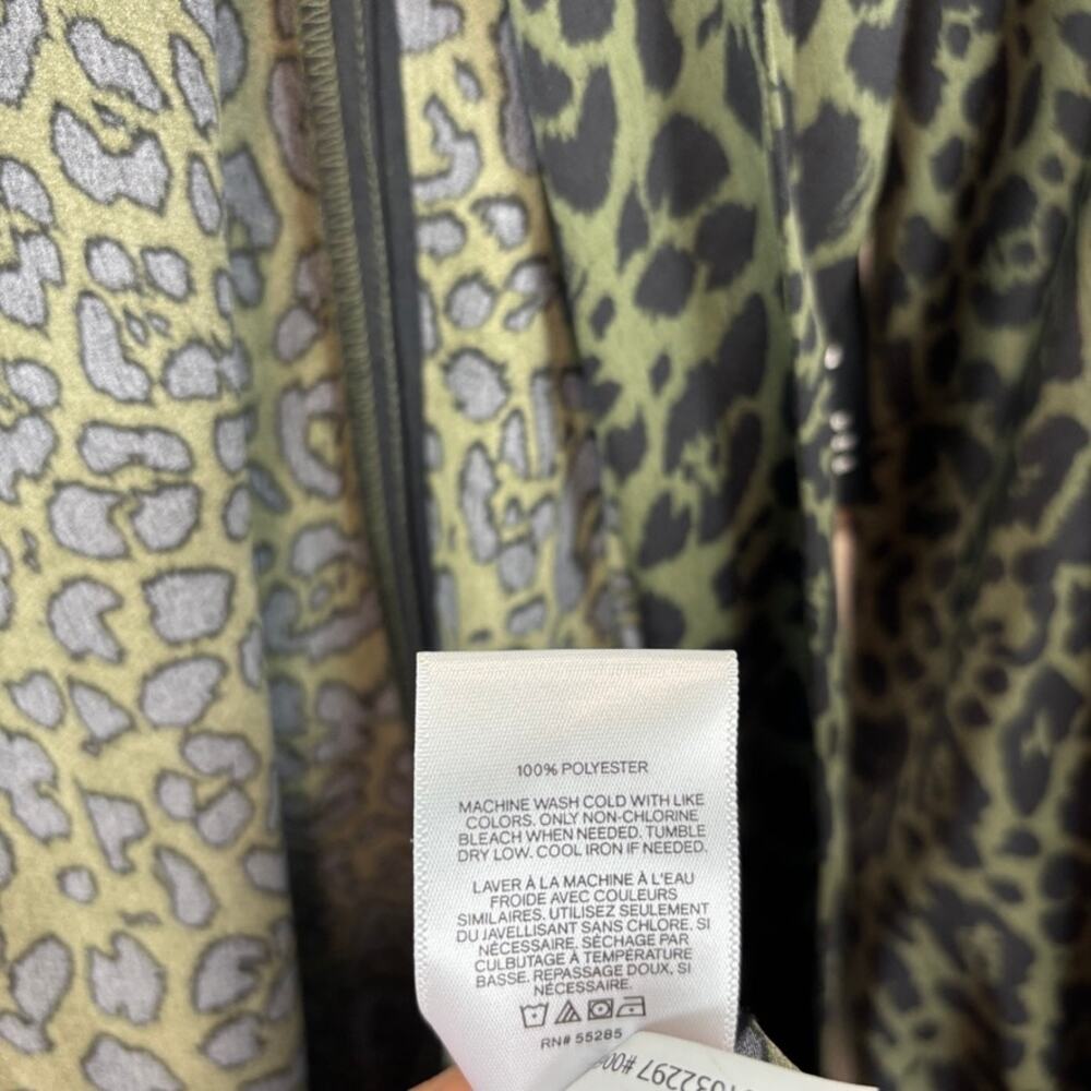 Express Silky Wrap Dress Ruffled Midi Green Leopard S- Old Money - Picture 7 of 9